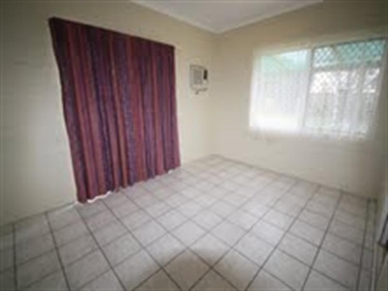 40 Robert Road, Bentley Park QLD 4869