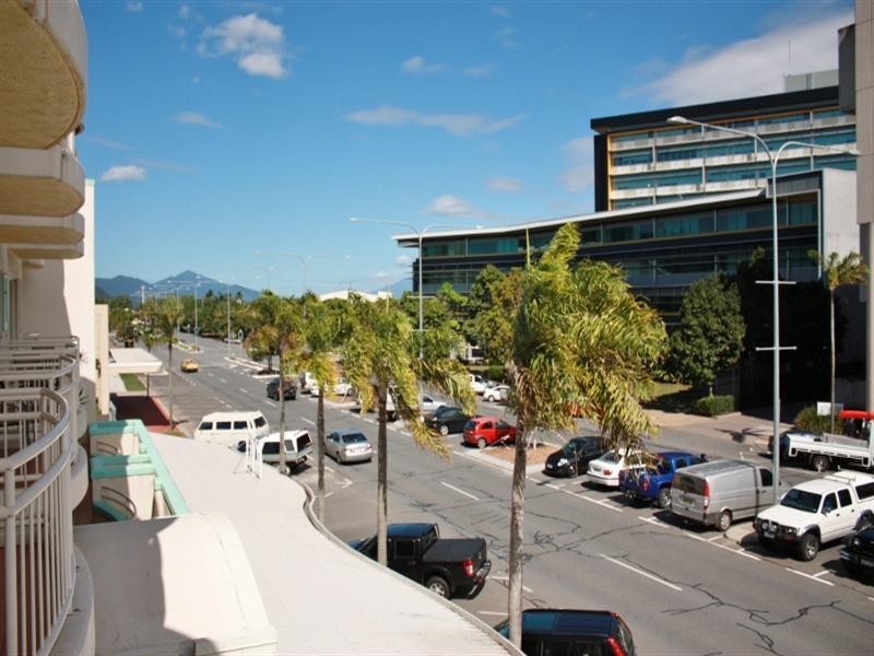 Cairns City QLD 4870
