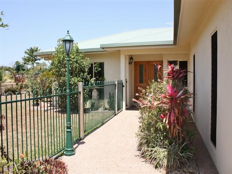 24 Piccone Drive, Edmonton QLD 4869