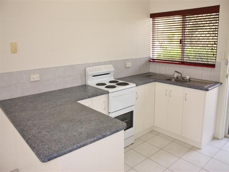 1/74 – 82 Swallow Street, Mooroobool QLD 4870