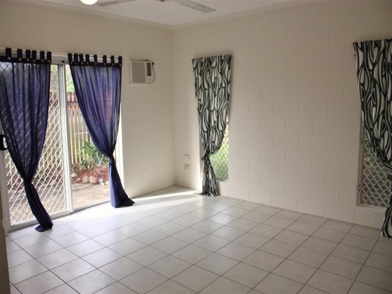 1/74 – 82 Swallow Street, Mooroobool QLD 4870