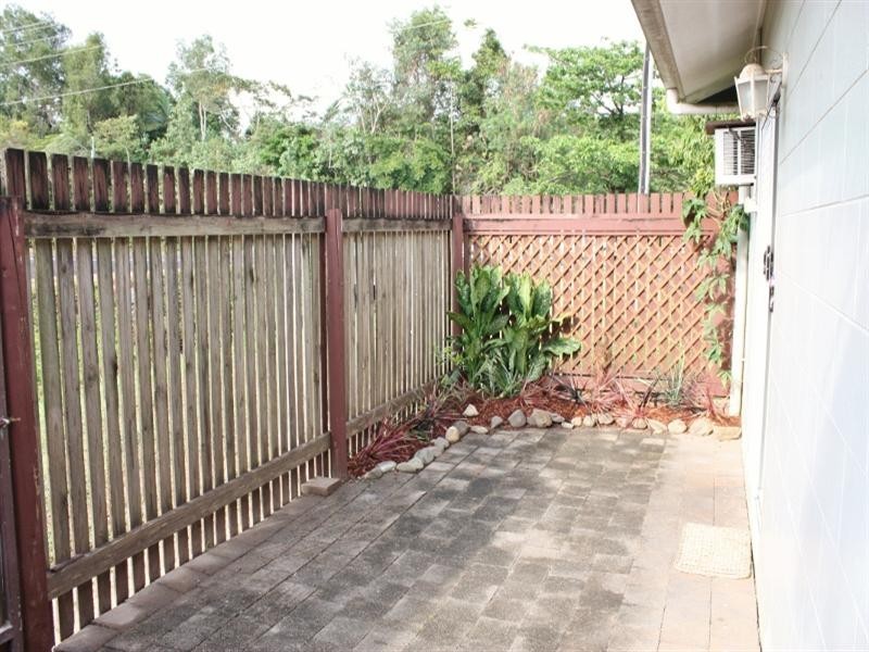 1/74 – 82 Swallow Street, Mooroobool QLD 4870