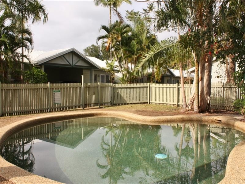 1/74 – 82 Swallow Street, Mooroobool QLD 4870