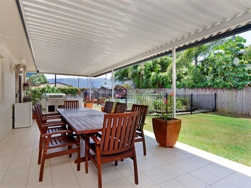 4 Wiseman Road E, Edmonton QLD 4869