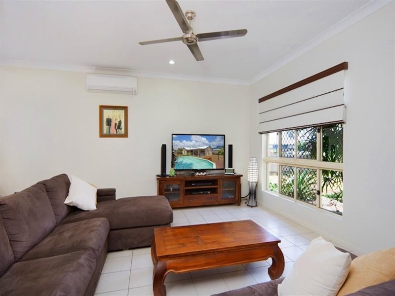 4 Wiseman Road E, Edmonton QLD 4869