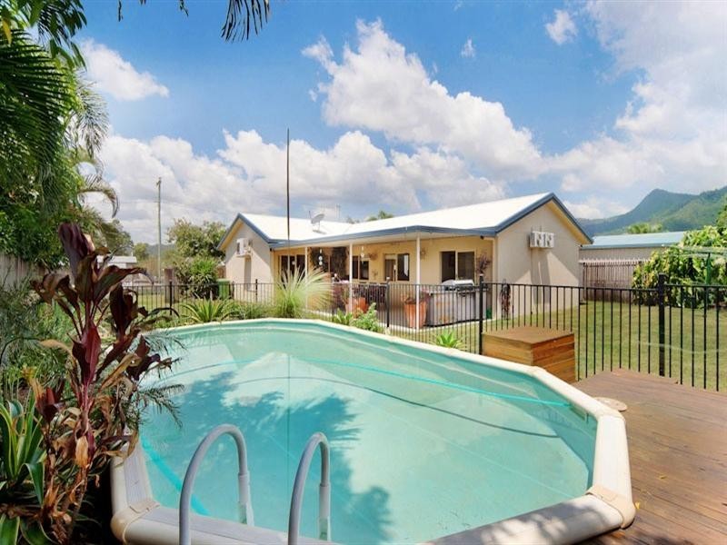4 Wiseman Road E, Edmonton QLD 4869