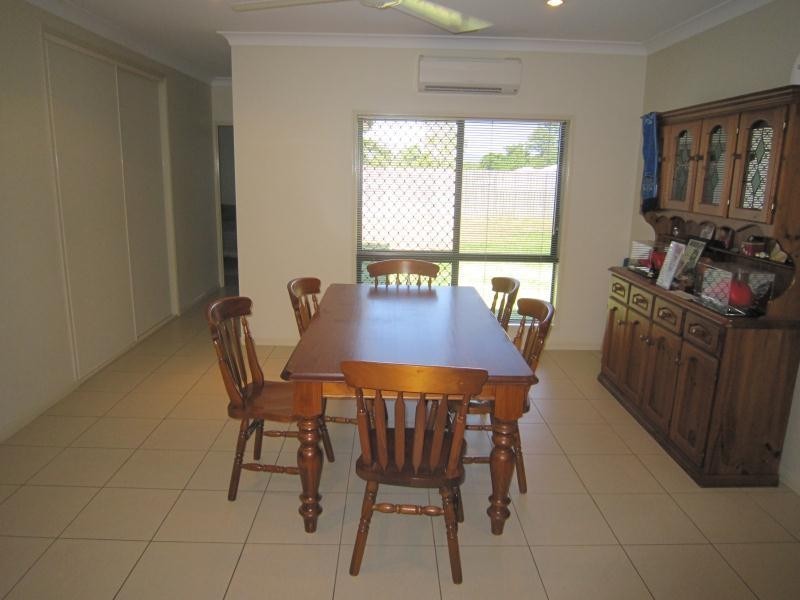 Bentley Park QLD 4869