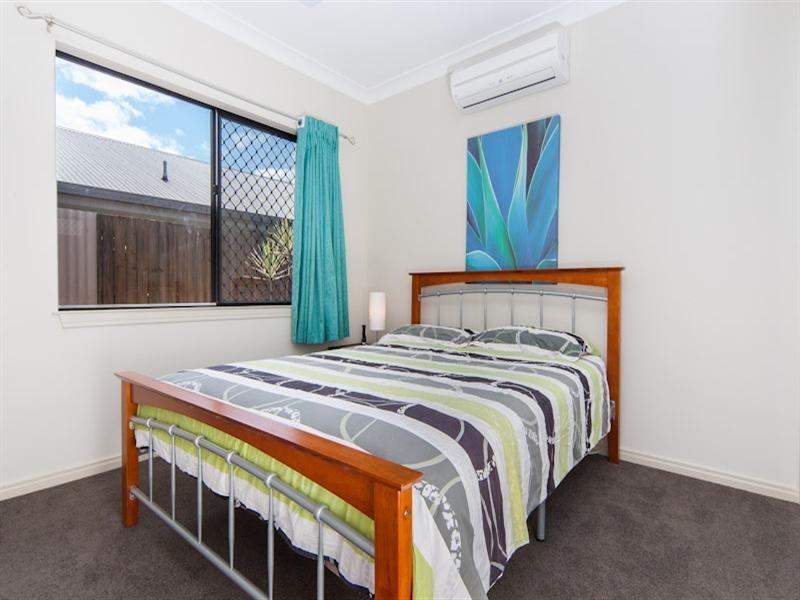 Bentley Park QLD 4869