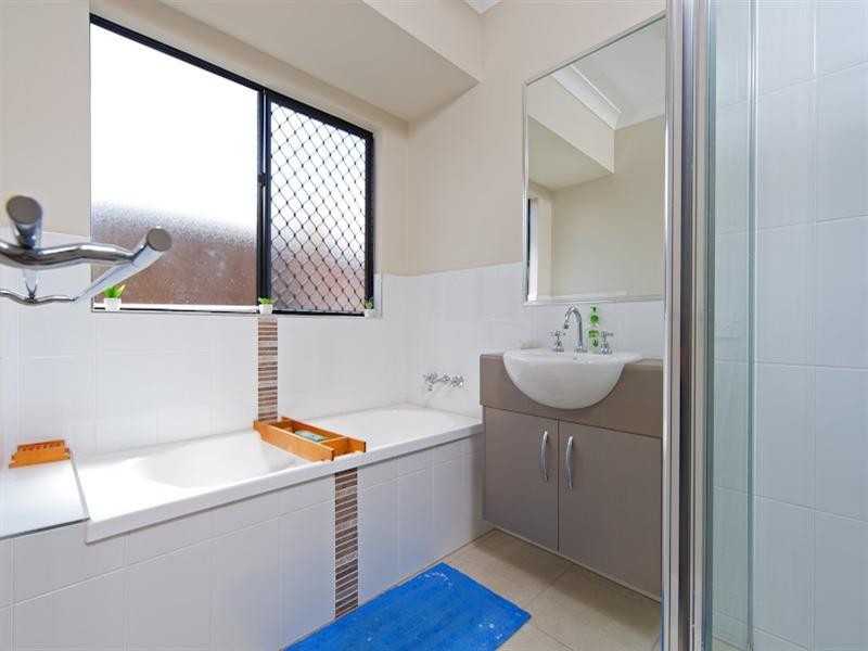 Bentley Park QLD 4869