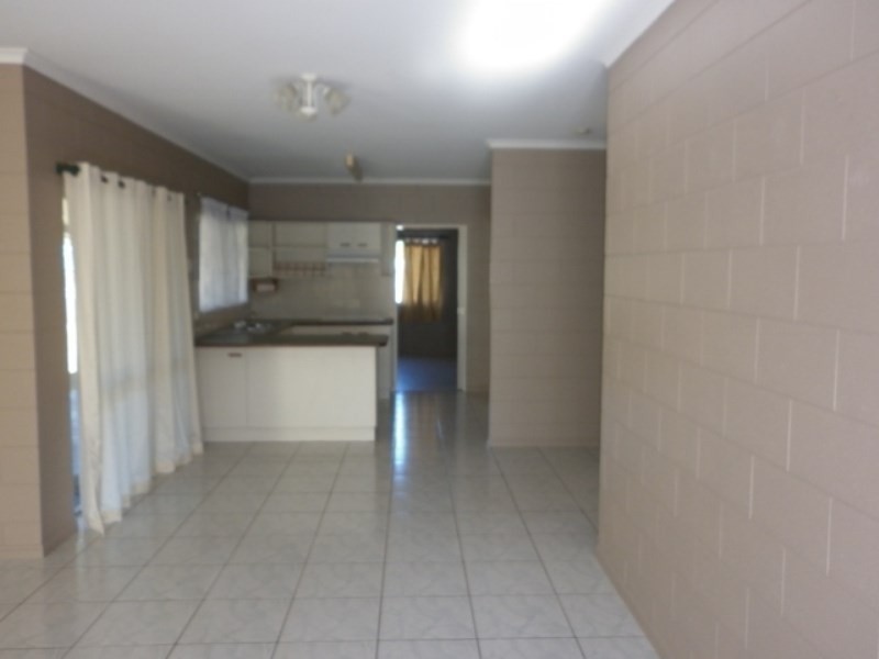 Bentley Park QLD 4869