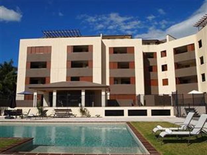 101/335 Lake Street, Cairns North QLD 4870