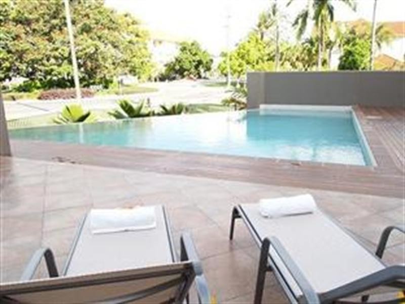 101/335 Lake Street, Cairns North QLD 4870