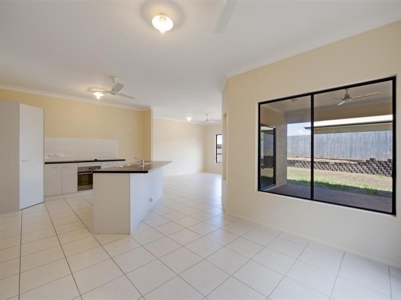 15 Conway Close, Bentley Park QLD 4869