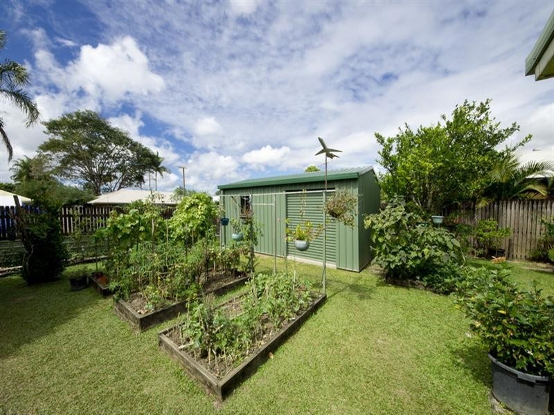 18 Sirius Street, Bentley Park QLD 4869