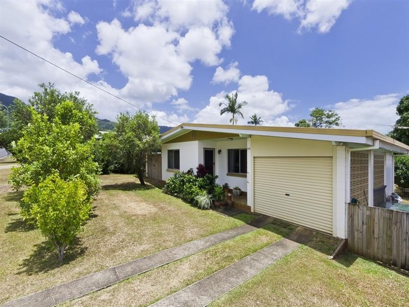 24 Scenic Street, Bayview Heights QLD 4868