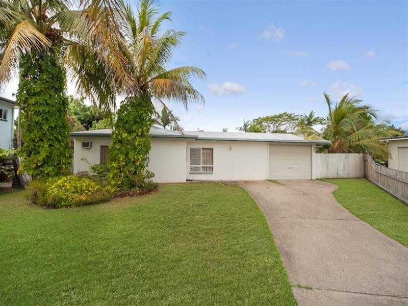 9 Paradise Close, White Rock QLD 4868