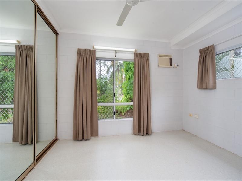 9 Paradise Close, White Rock QLD 4868