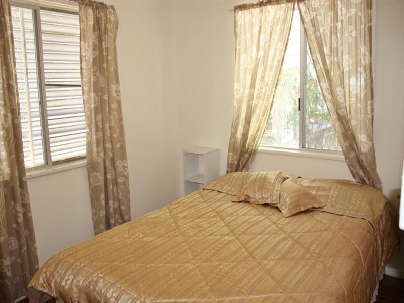 87 Mayers Street, Manoora QLD 4870