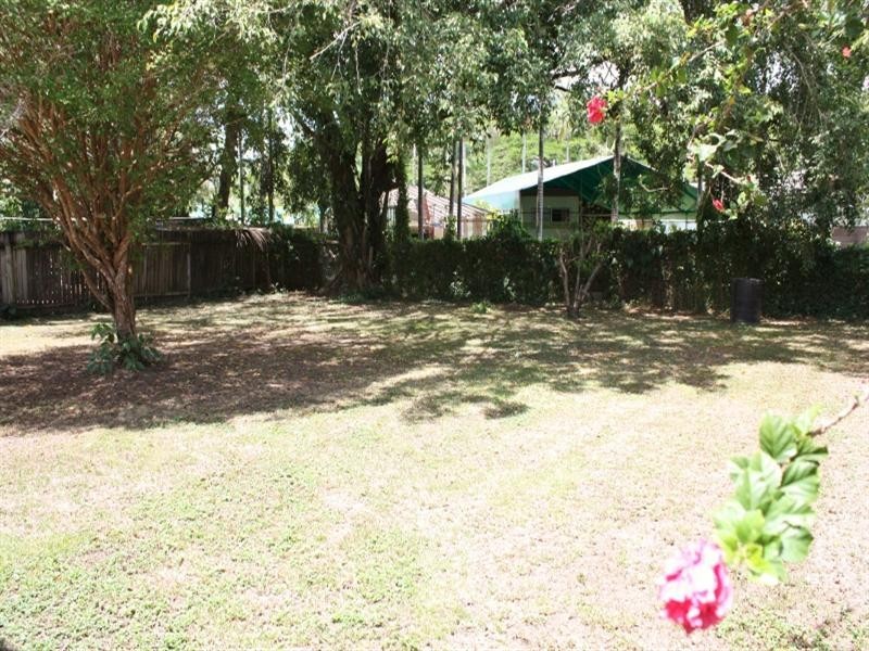 87 Mayers Street, Manoora QLD 4870