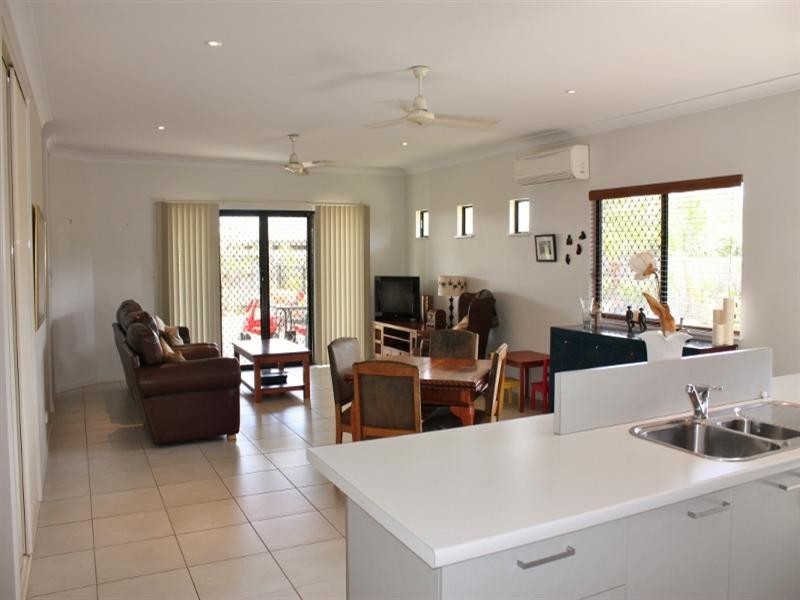 13 Baldwin Close, White Rock QLD 4868