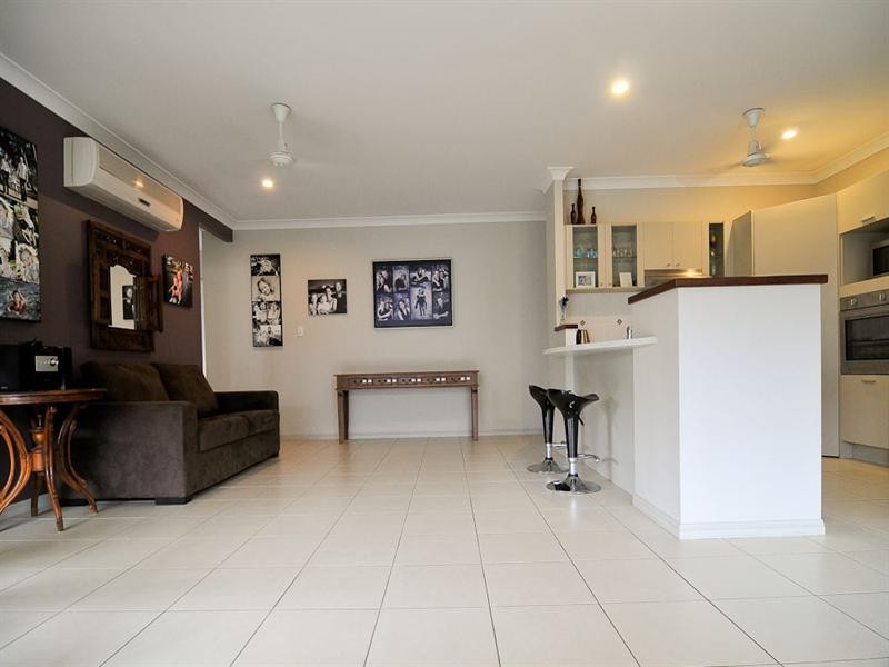 28 Altona Street, Bentley Park QLD 4869