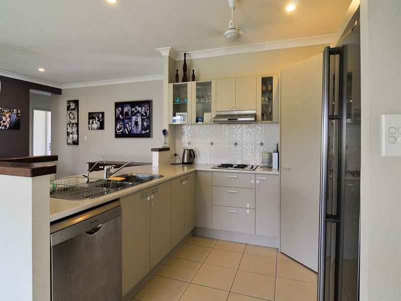 28 Altona Street, Bentley Park QLD 4869