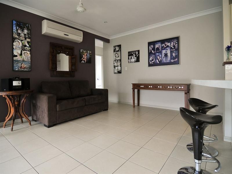 28 Altona Street, Bentley Park QLD 4869