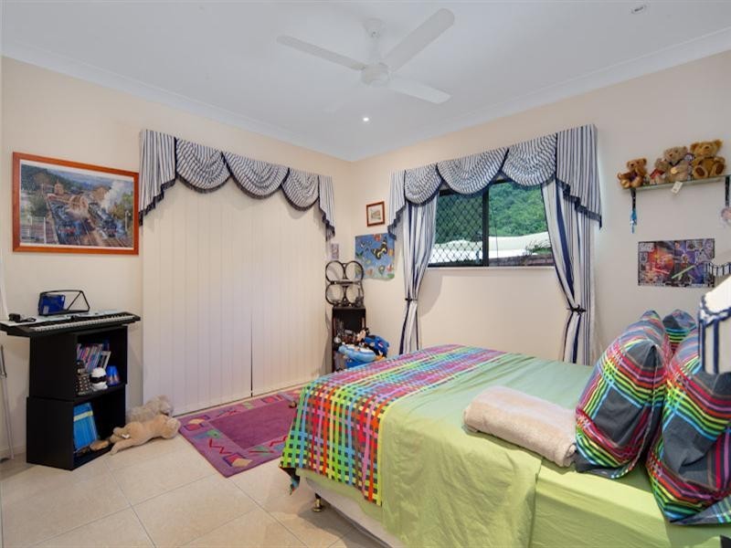 23 Goodsell Drive, Bentley Park QLD 4869