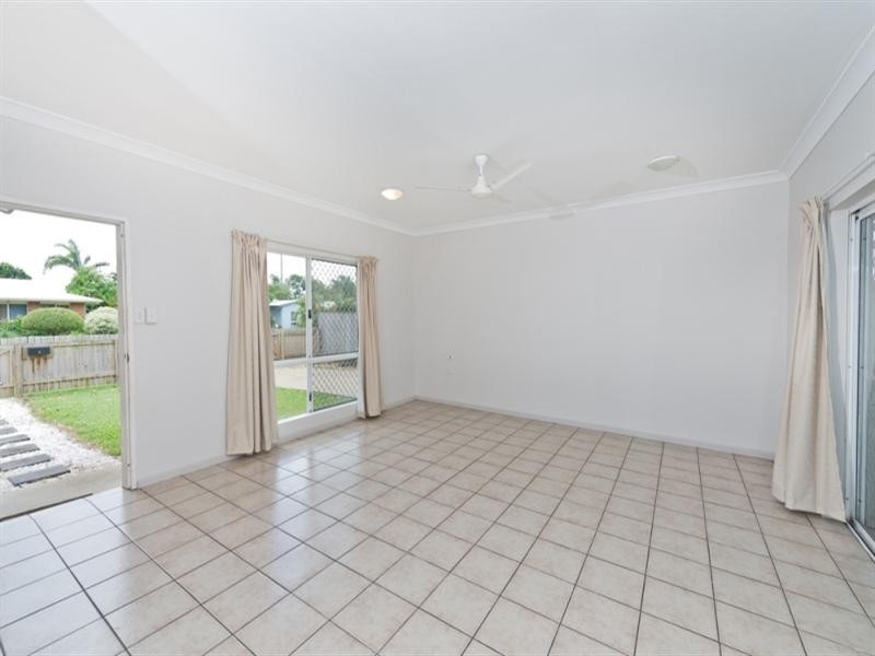 19 Fishburn Street, Bentley Park QLD 4869