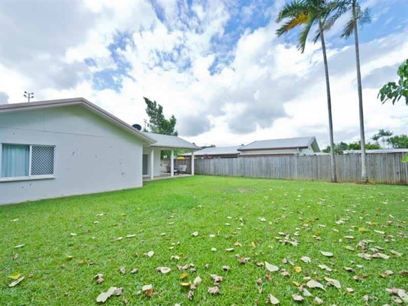 19 Fishburn Street, Bentley Park QLD 4869