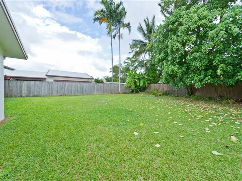 19 Fishburn Street, Bentley Park QLD 4869
