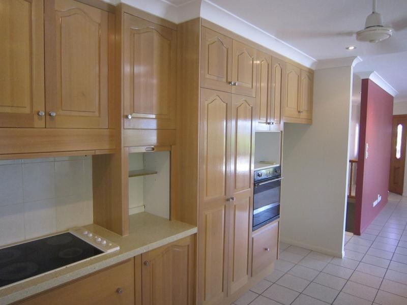 3 Speedy Close, Bentley Park QLD 4869