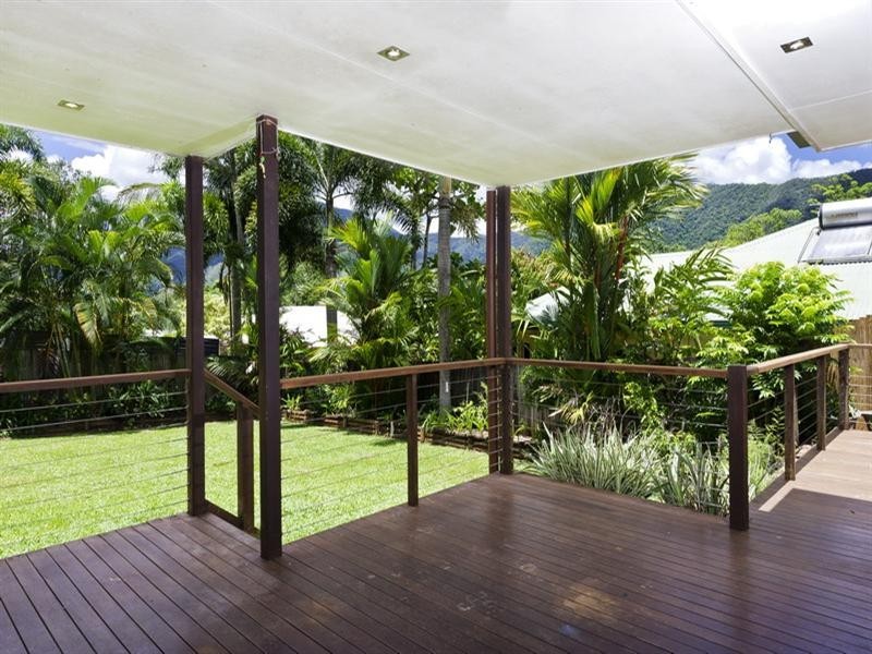 7 Thorpe Place, Bentley Park QLD 4869