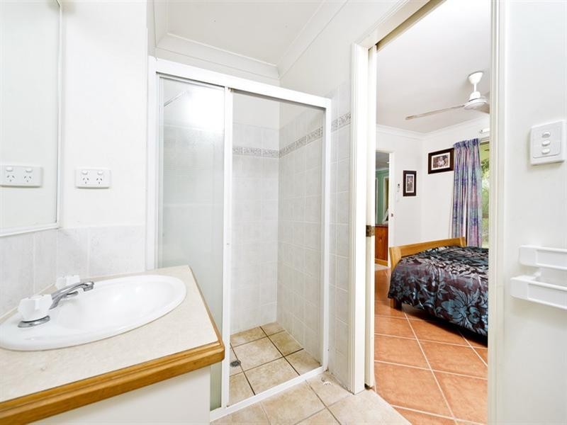 7 Thorpe Place, Bentley Park QLD 4869