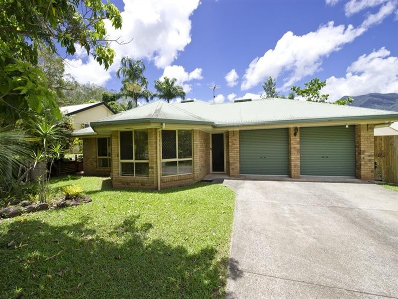 7 Thorpe Place, Bentley Park QLD 4869