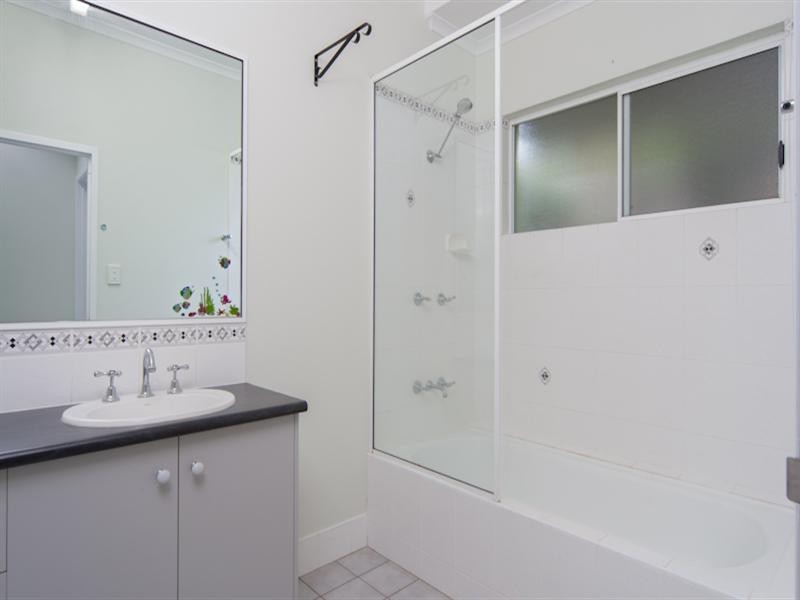 27 Rennel Close, Mount Sheridan QLD 4868