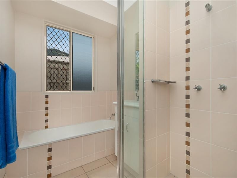 Bentley Park QLD 4869