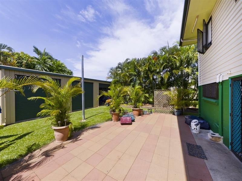 9 Simmonds Street, Gordonvale QLD 4865