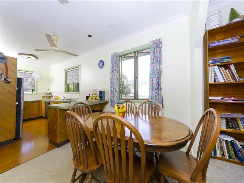 9 Simmonds Street, Gordonvale QLD 4865