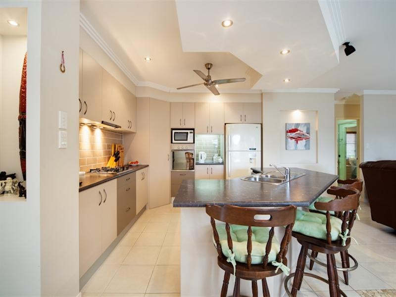 9 Laidley Close, Bentley Park QLD 4869