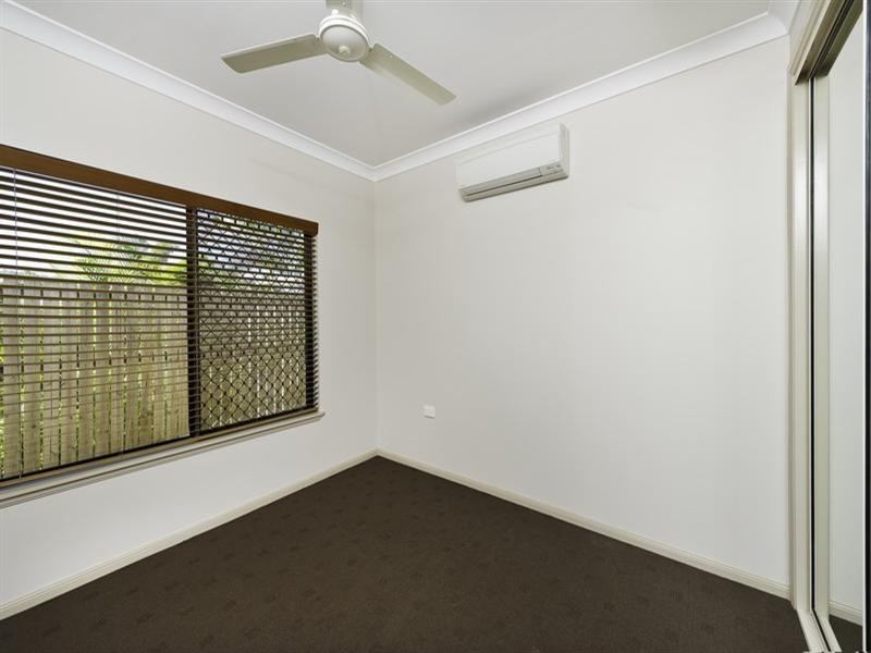 Bentley Park QLD 4869