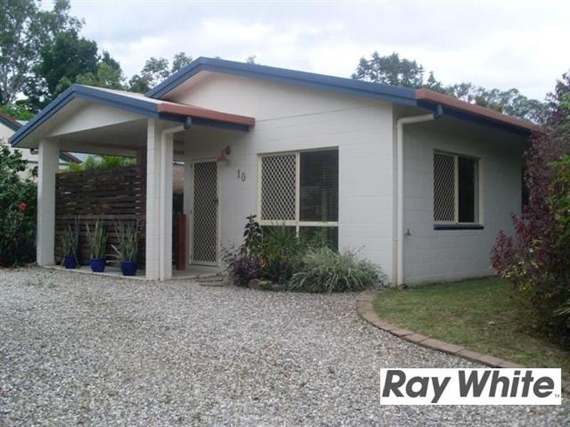 10 Lorraine Close, Bentley Park QLD 4869