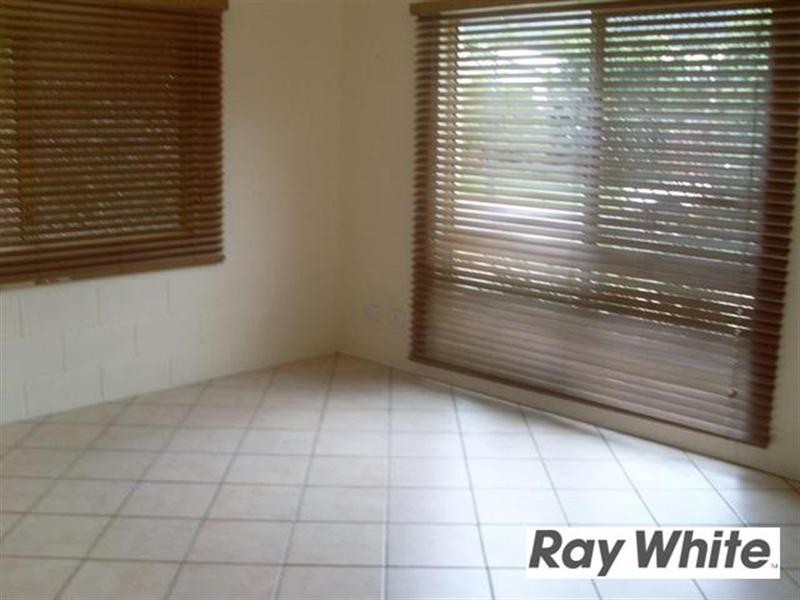 10 Lorraine Close, Bentley Park QLD 4869