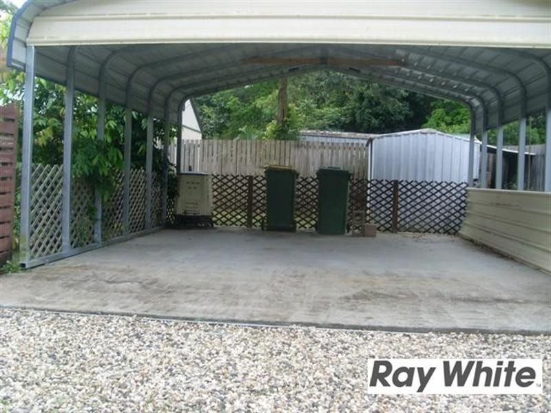 10 Lorraine Close, Bentley Park QLD 4869