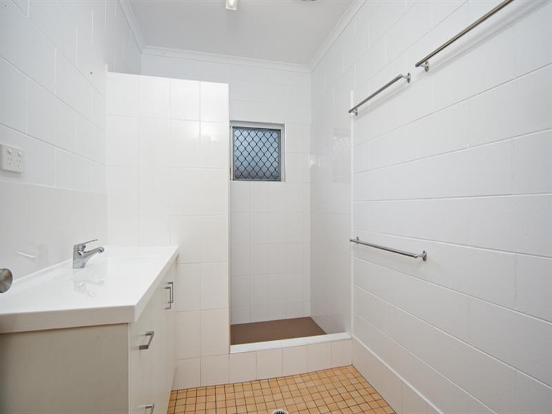 Bentley Park QLD 4869