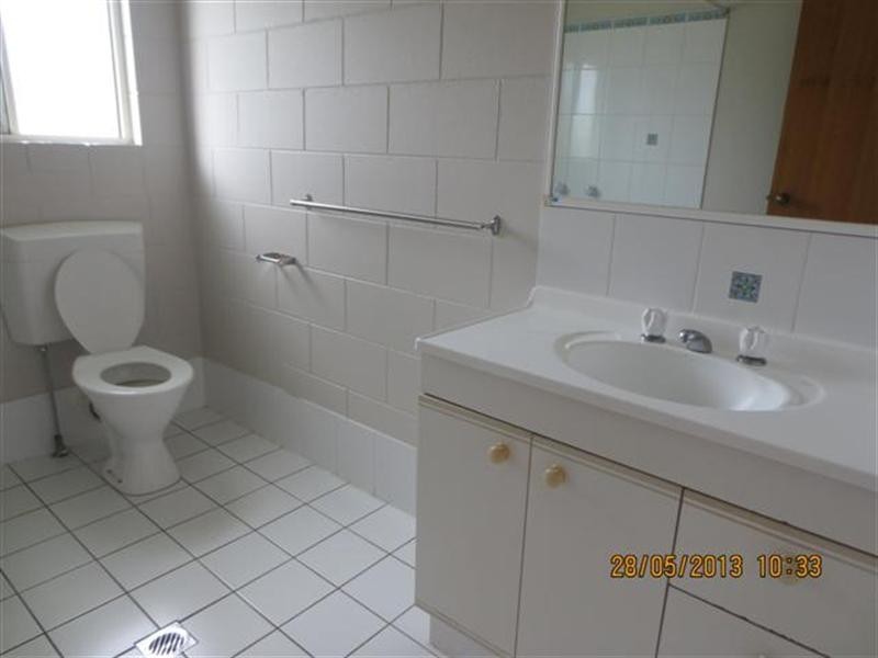 Bentley Park QLD 4869