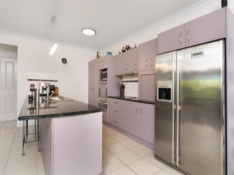 16 Altona Street, Bentley Park QLD 4869