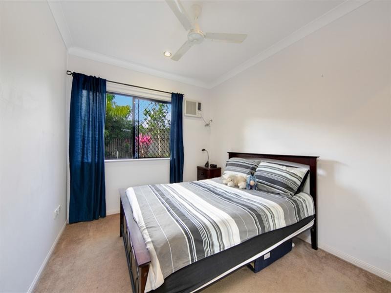 16 Altona Street, Bentley Park QLD 4869