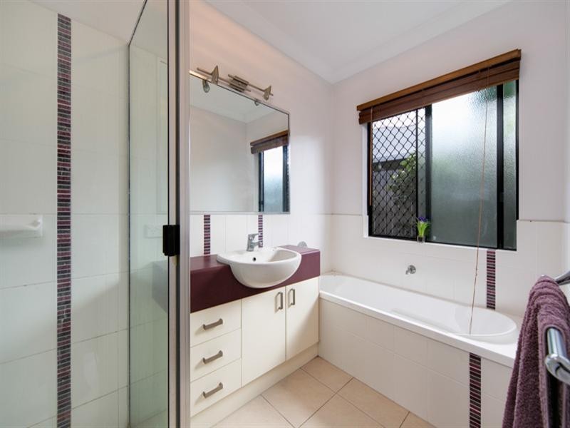 16 Altona Street, Bentley Park QLD 4869