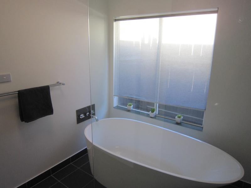 8 Keats Close, Mount Sheridan QLD 4868